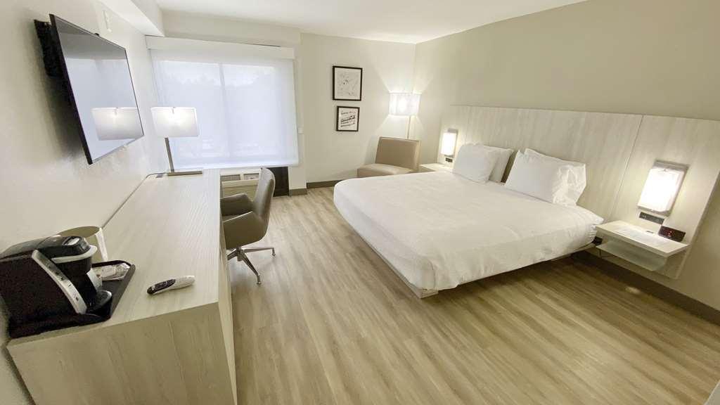 Best Western Plus Sugar Land/Stafford Room photo