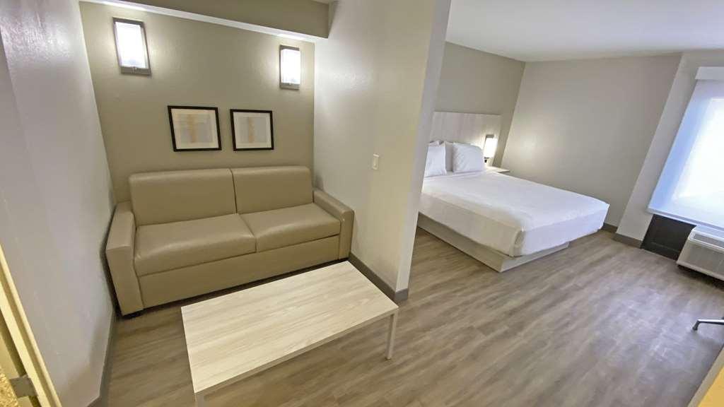 Best Western Plus Sugar Land/Stafford Room photo