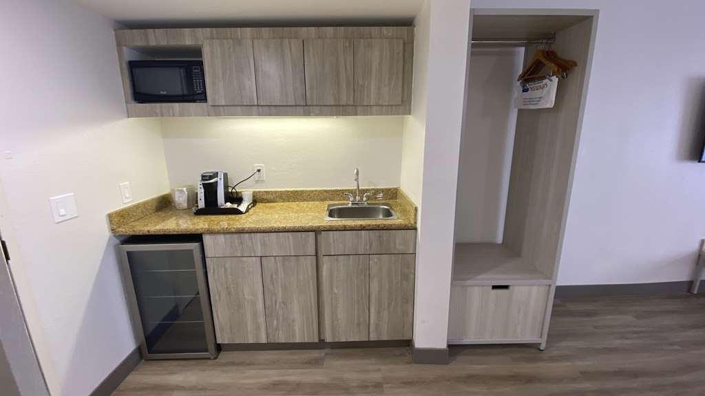 Best Western Plus Sugar Land/Stafford Room photo