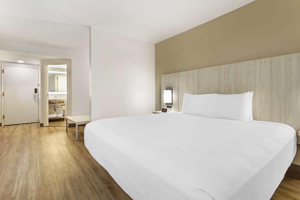 Best Western Plus Sugar Land/Stafford Room photo