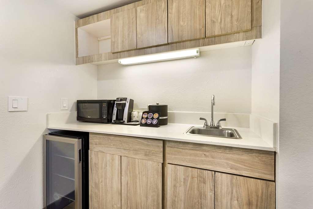 Best Western Plus Sugar Land/Stafford Room photo